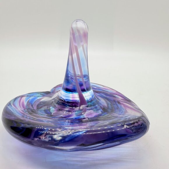 Purple Blue Swirl Glass Eye Studio Hand-Blown Glass Heart Ring Holder Seattle 3" - Picture 9 of 15
